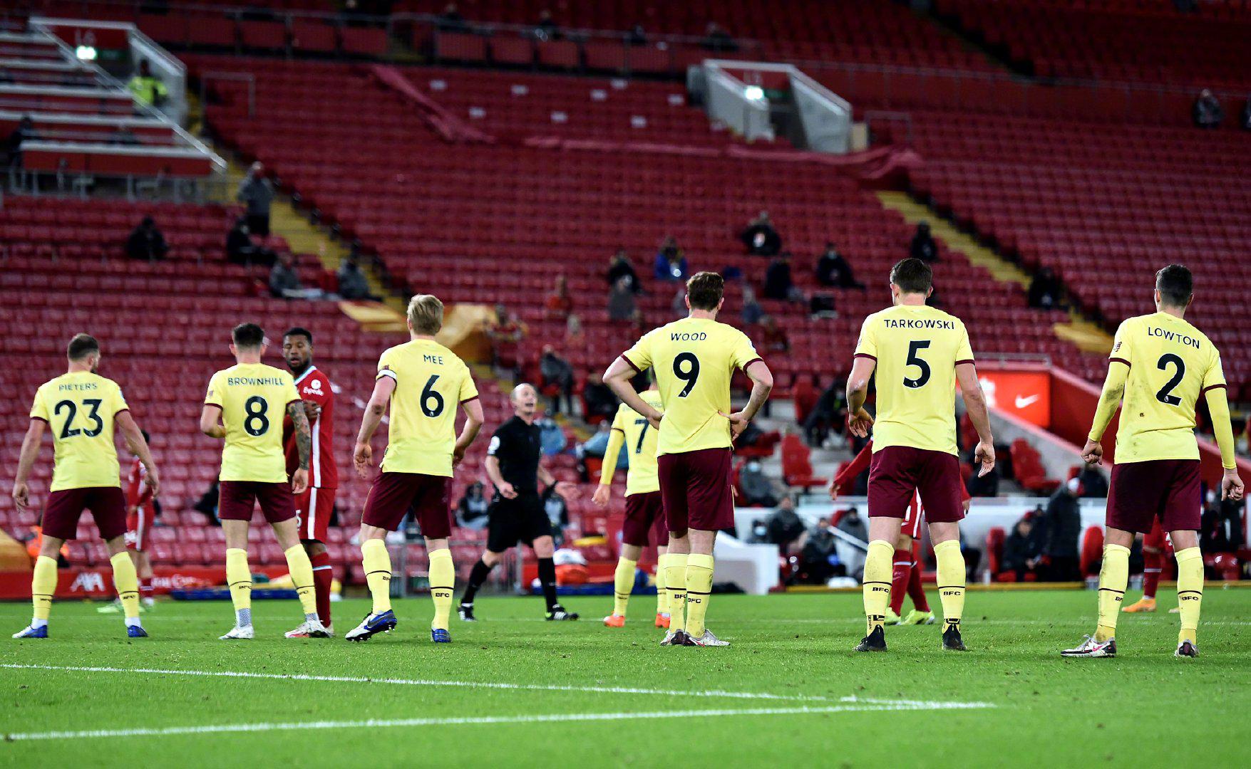 尤其在面对 尤其在面对